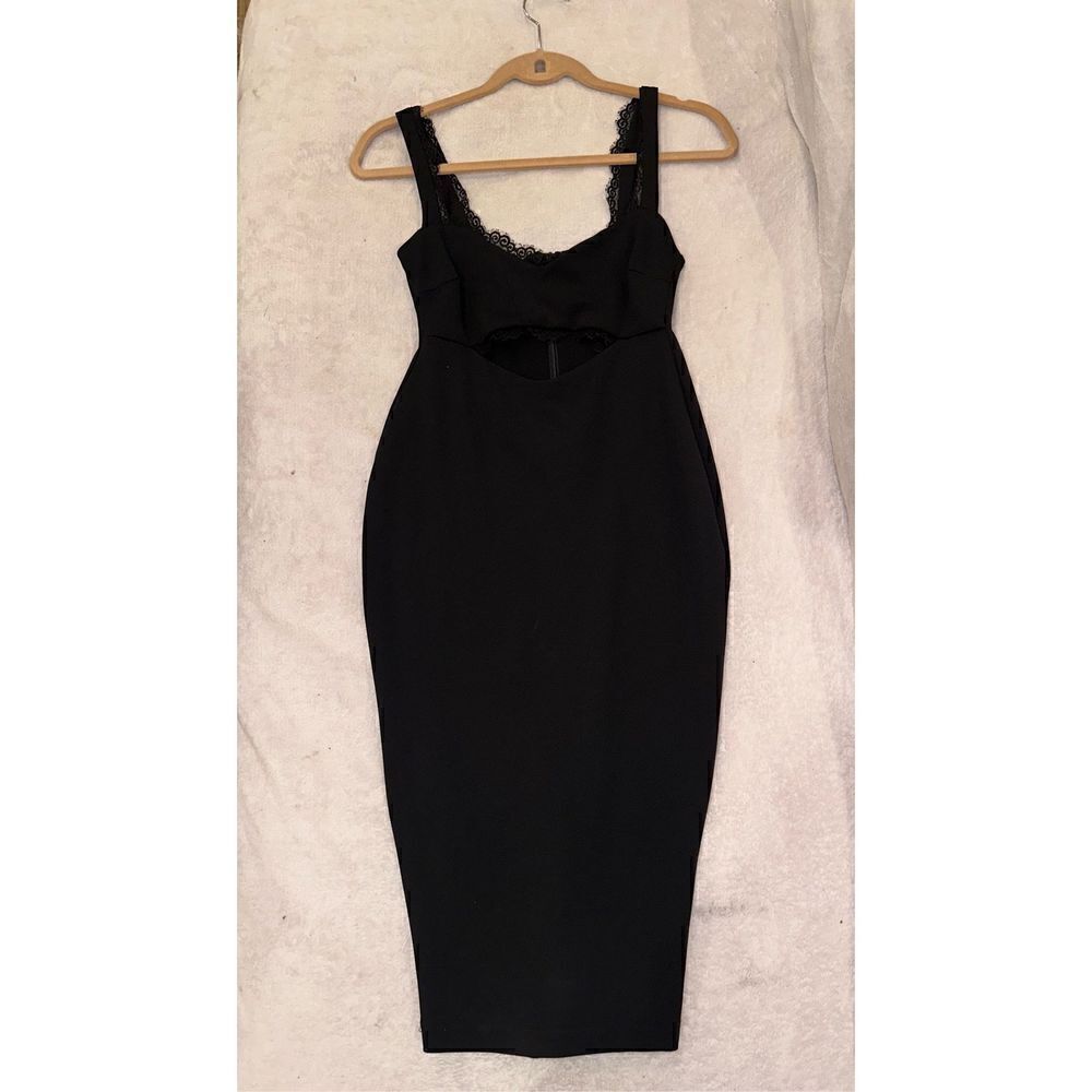 Black dress women’s size 10 brand NOOKIE with lace